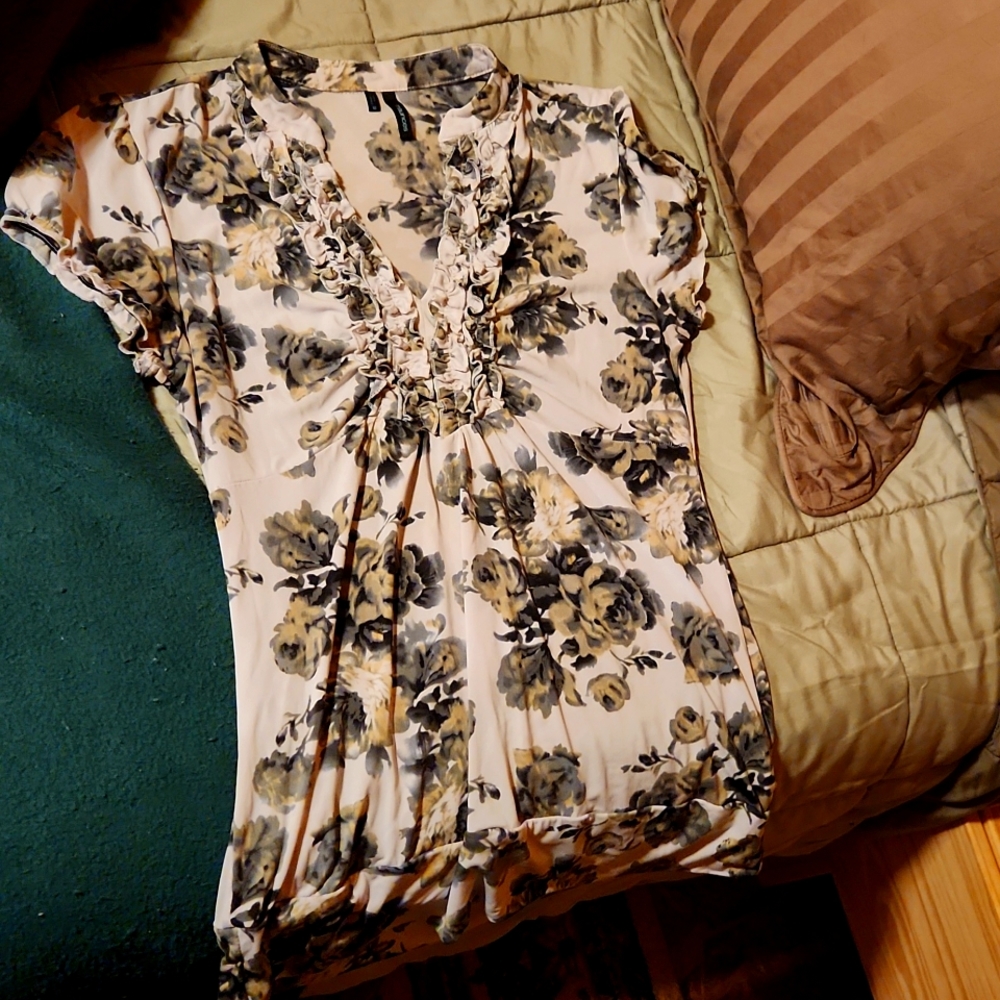 Women's dress top